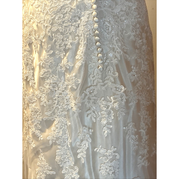 Stella York Wedding Dress Size 12 Ivory Lace Fit & Flare Illusion Neckline Chape - Picture 9 of 13